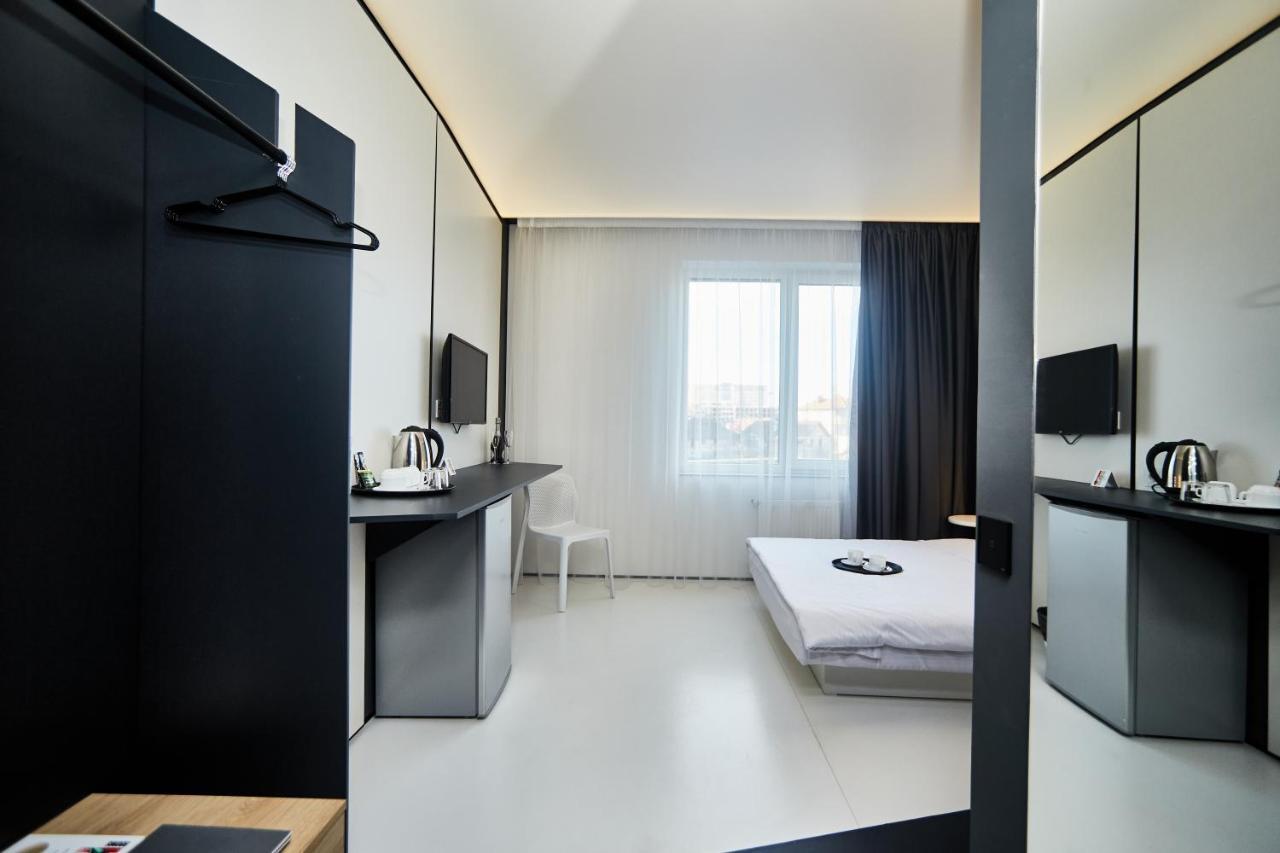 Sunday Hotel Одесса Экстерьер фото
